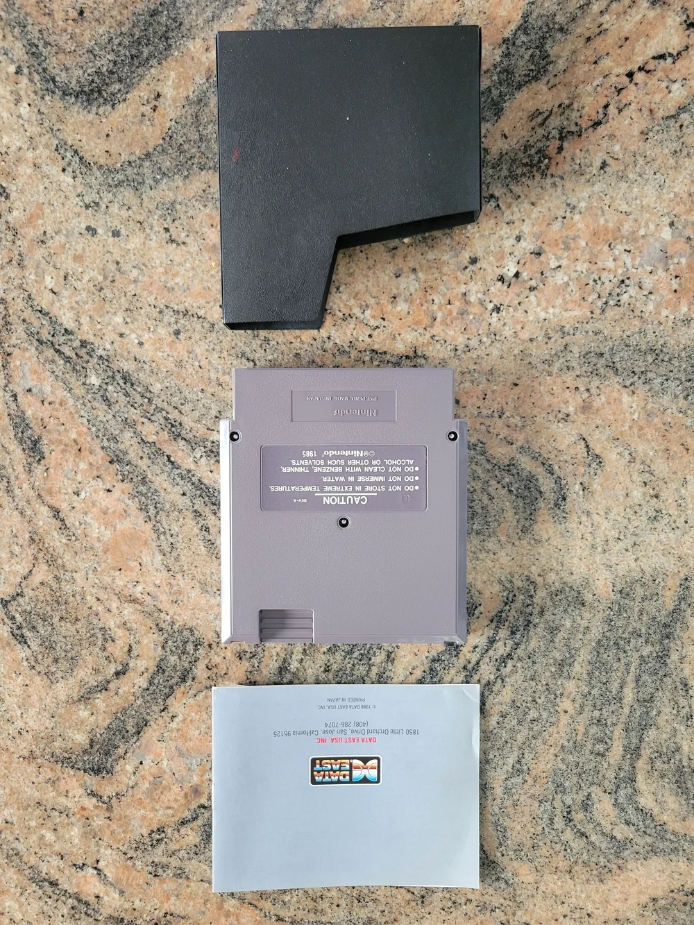 Nintendo (NES): Bad Dudes, Protective Sheath, Manual & Original Poster/Insert.